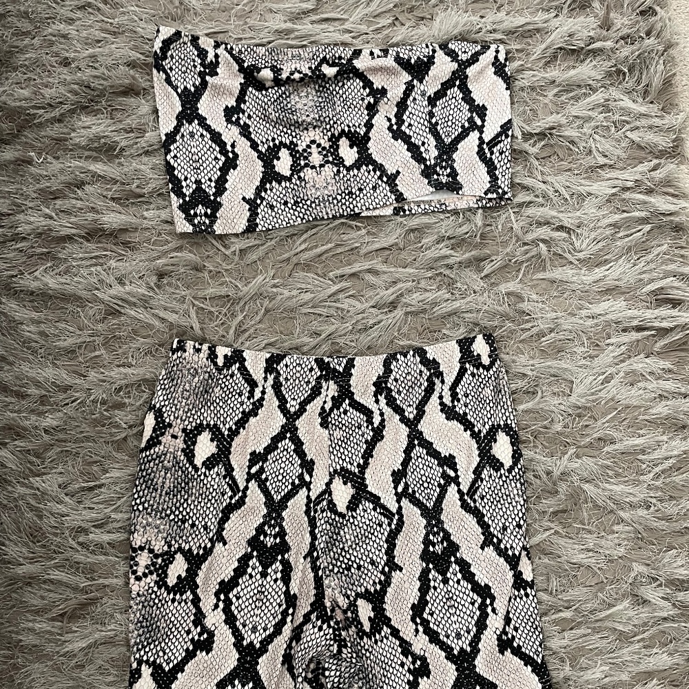 2 piece snake print halter top short set